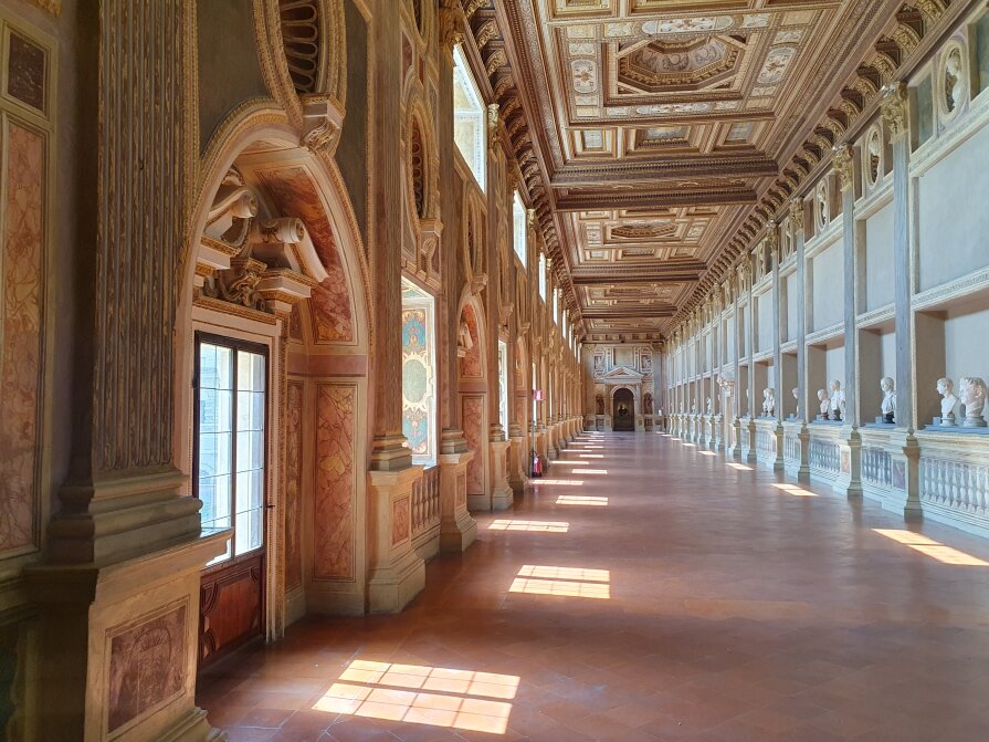 1580 km - Ducal Palace, Mantua, Italy