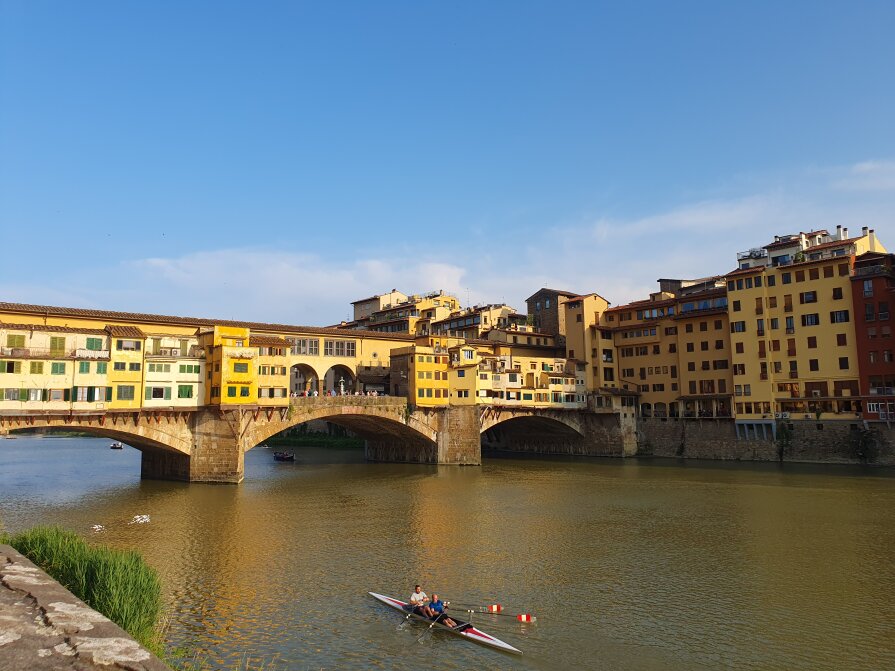 1844 km - Florence, Italy